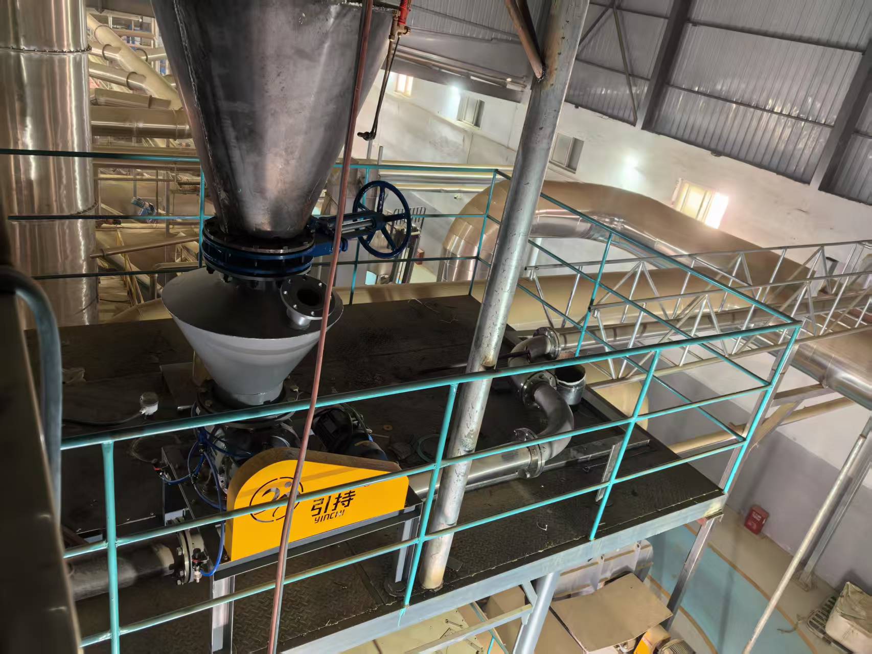 ജീവനക്കാർക്ക് ക്വിഷ്ഷോവിലേക്ക് കമ്പനി ഏകദിന യാത്ര സംഘടിപ്പിക്കുന്നു