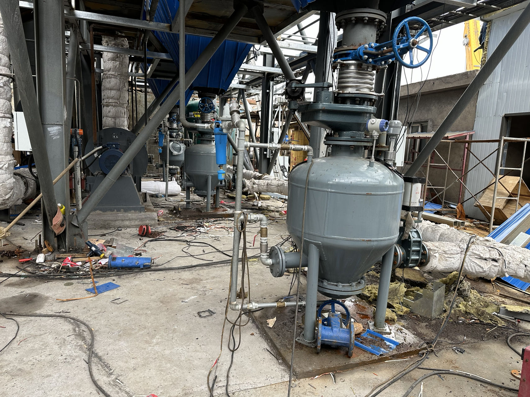 Pneumatic conveying system
